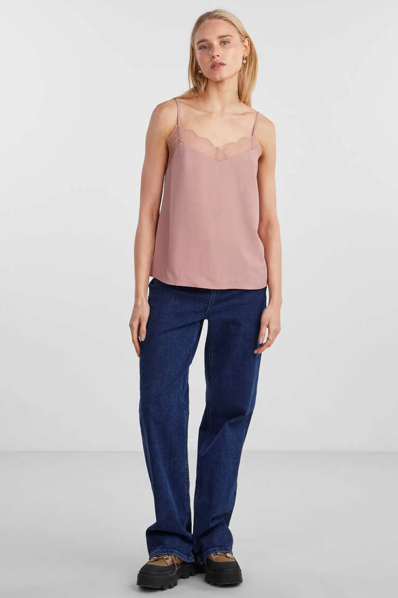 Pieces Blusa Lingerie De Alcas.