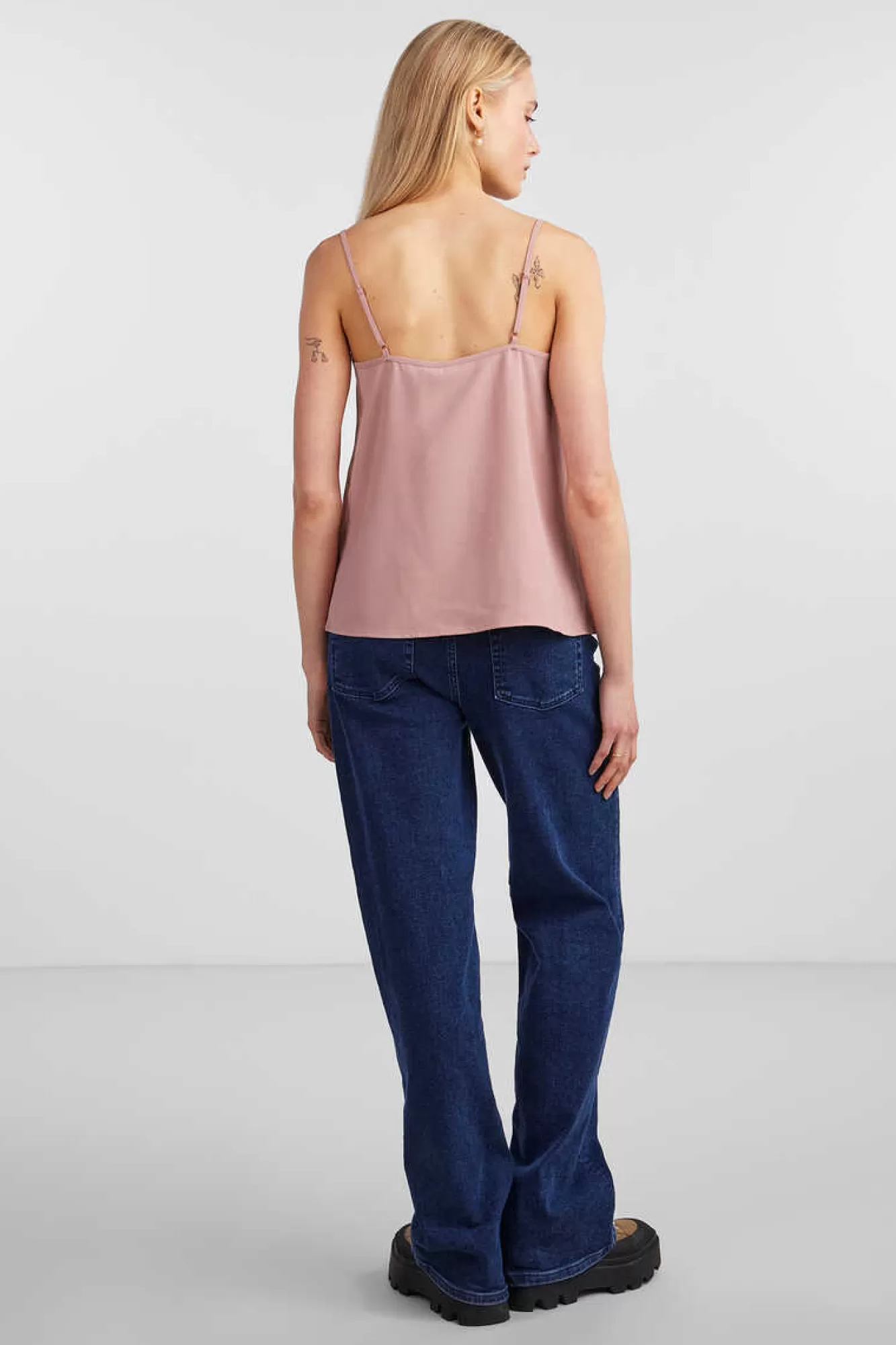 Pieces Blusa Lingerie De Alcas.