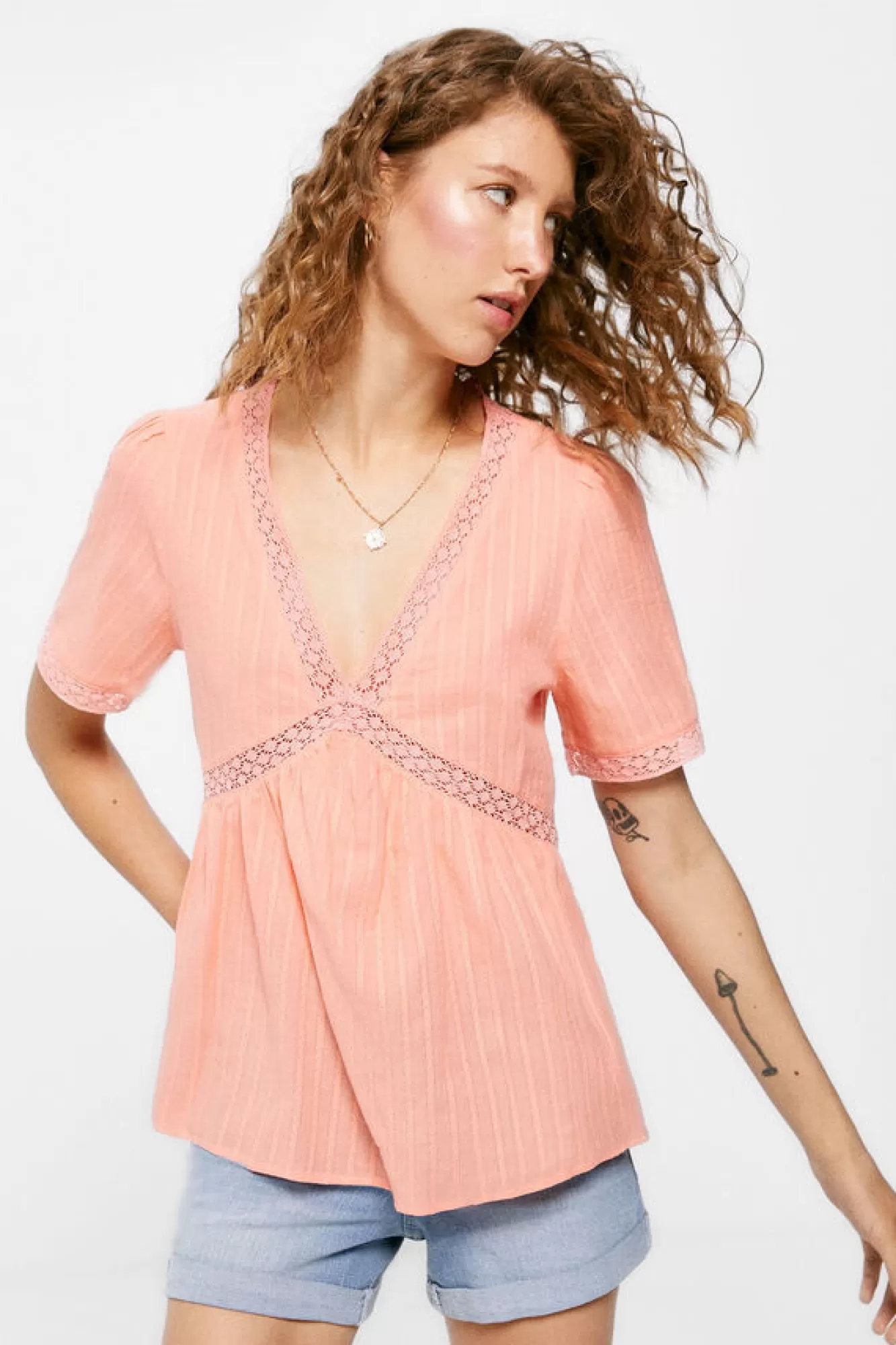 * Blusa Volume Laco