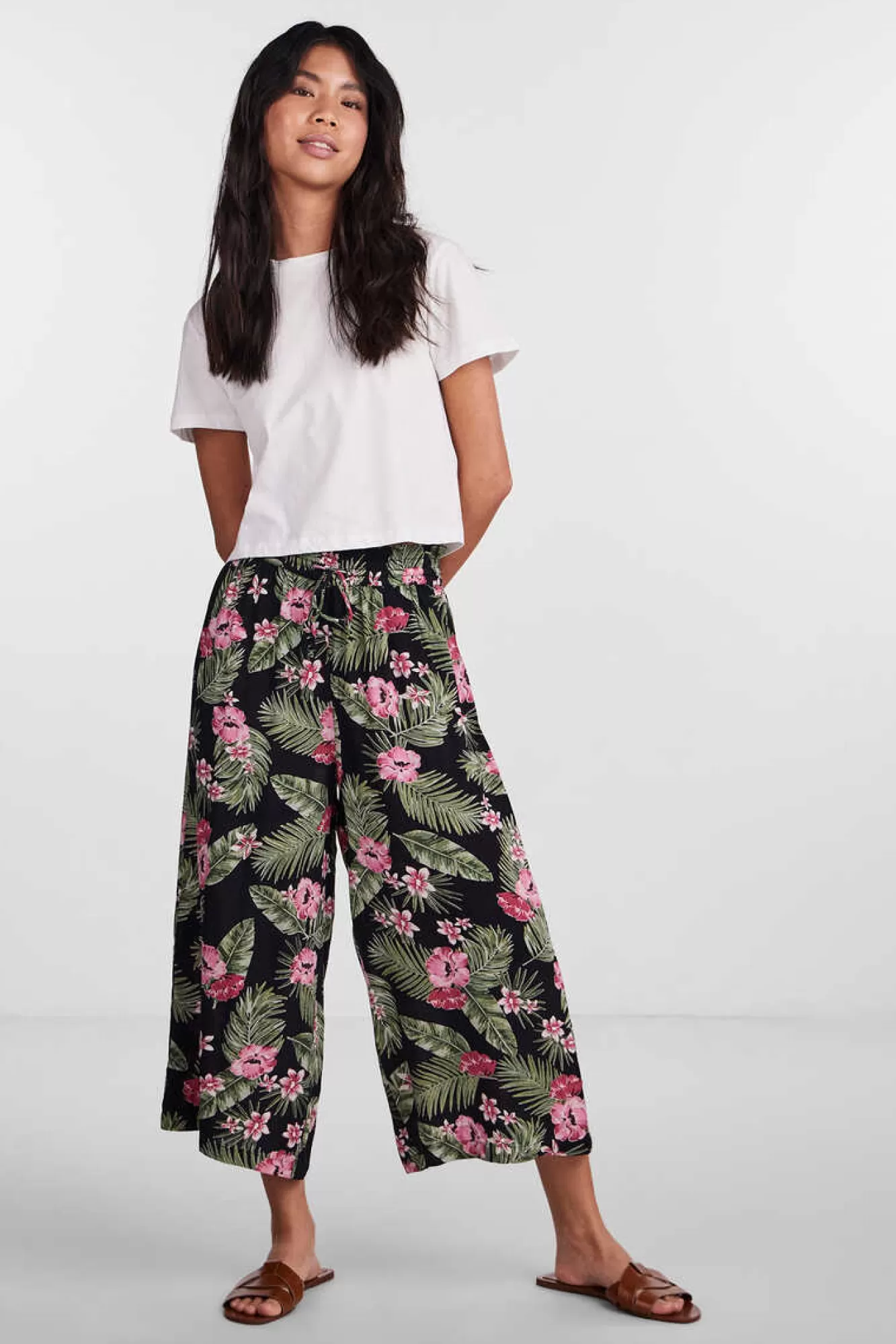 Pieces Calças Em Forma De Culottes.