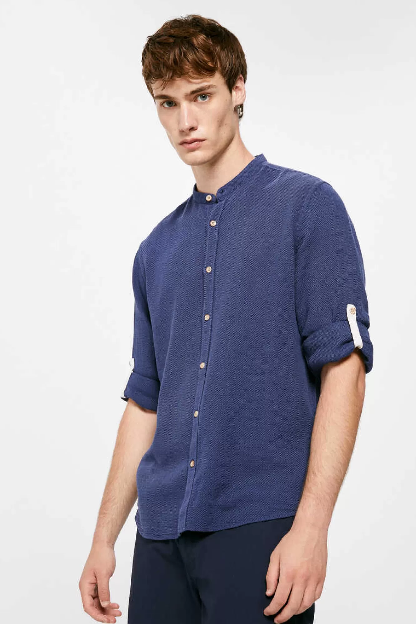 * Camisa Mao