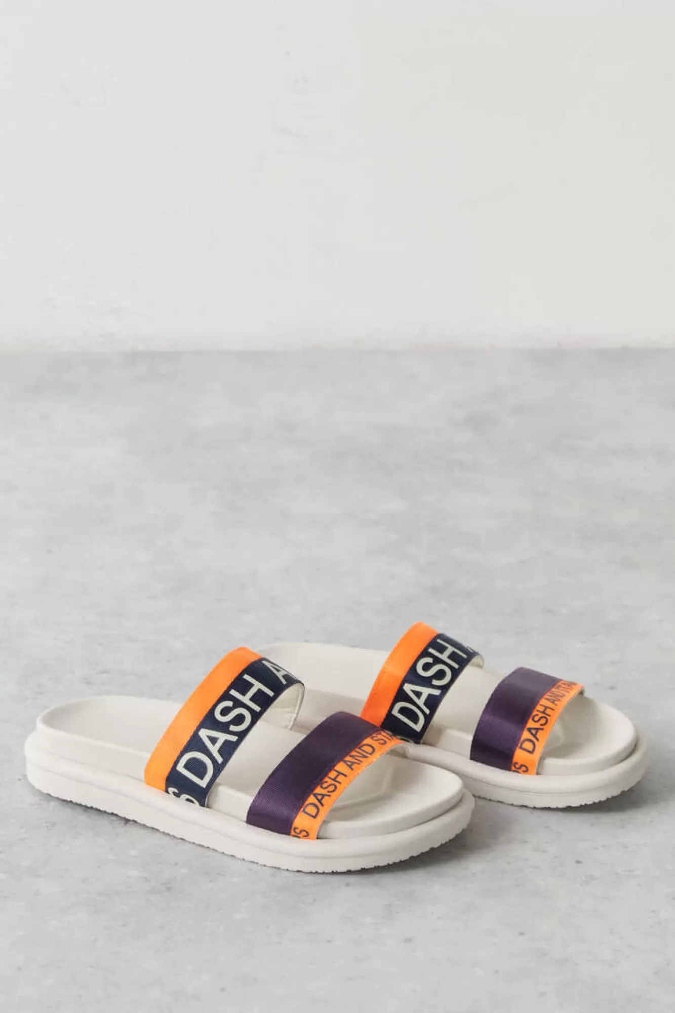 Dash and Stars Chinelos Tiras Logo Laranja