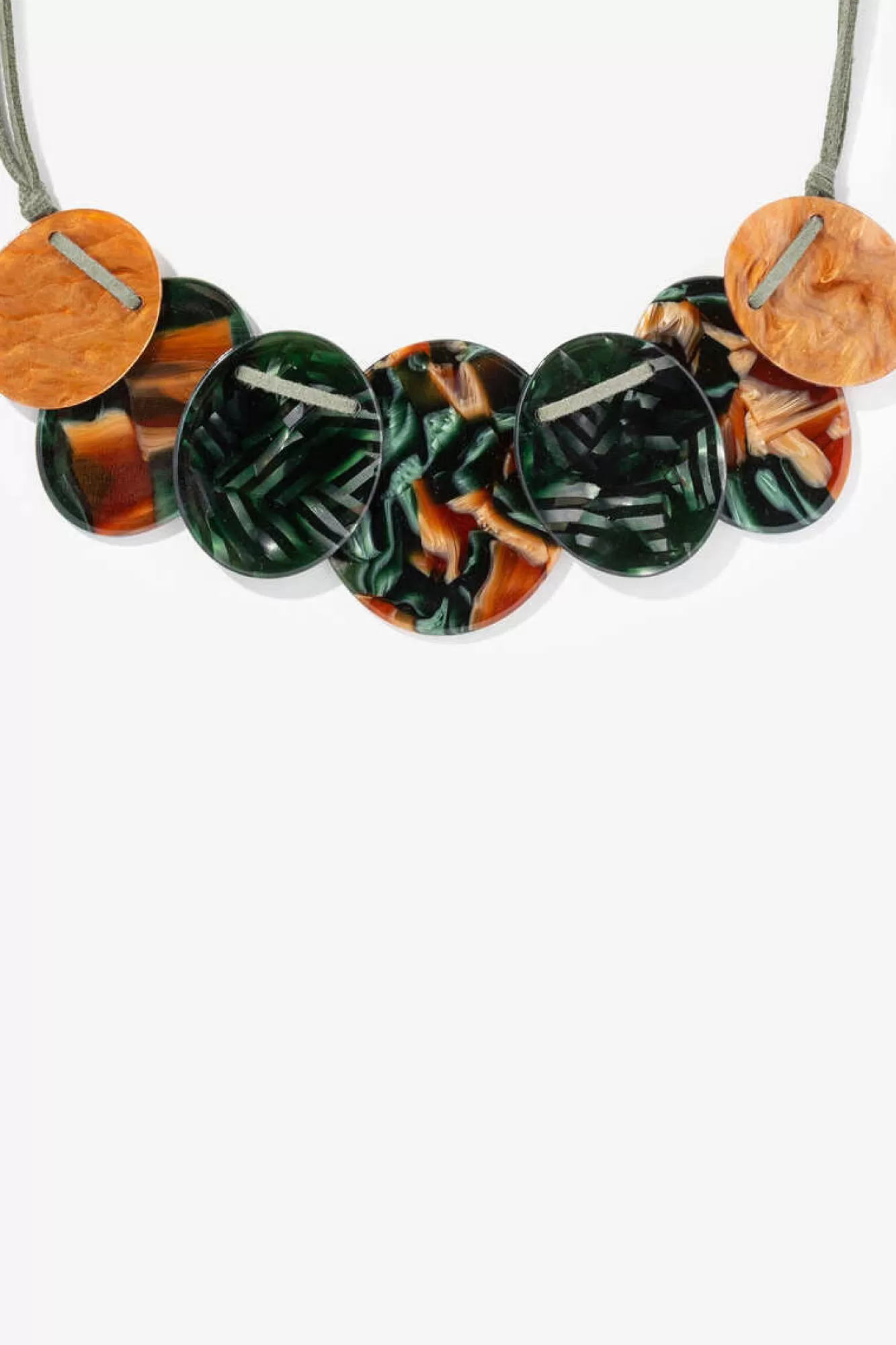 Vilanova Collar Corto De Tela Con Colgantes