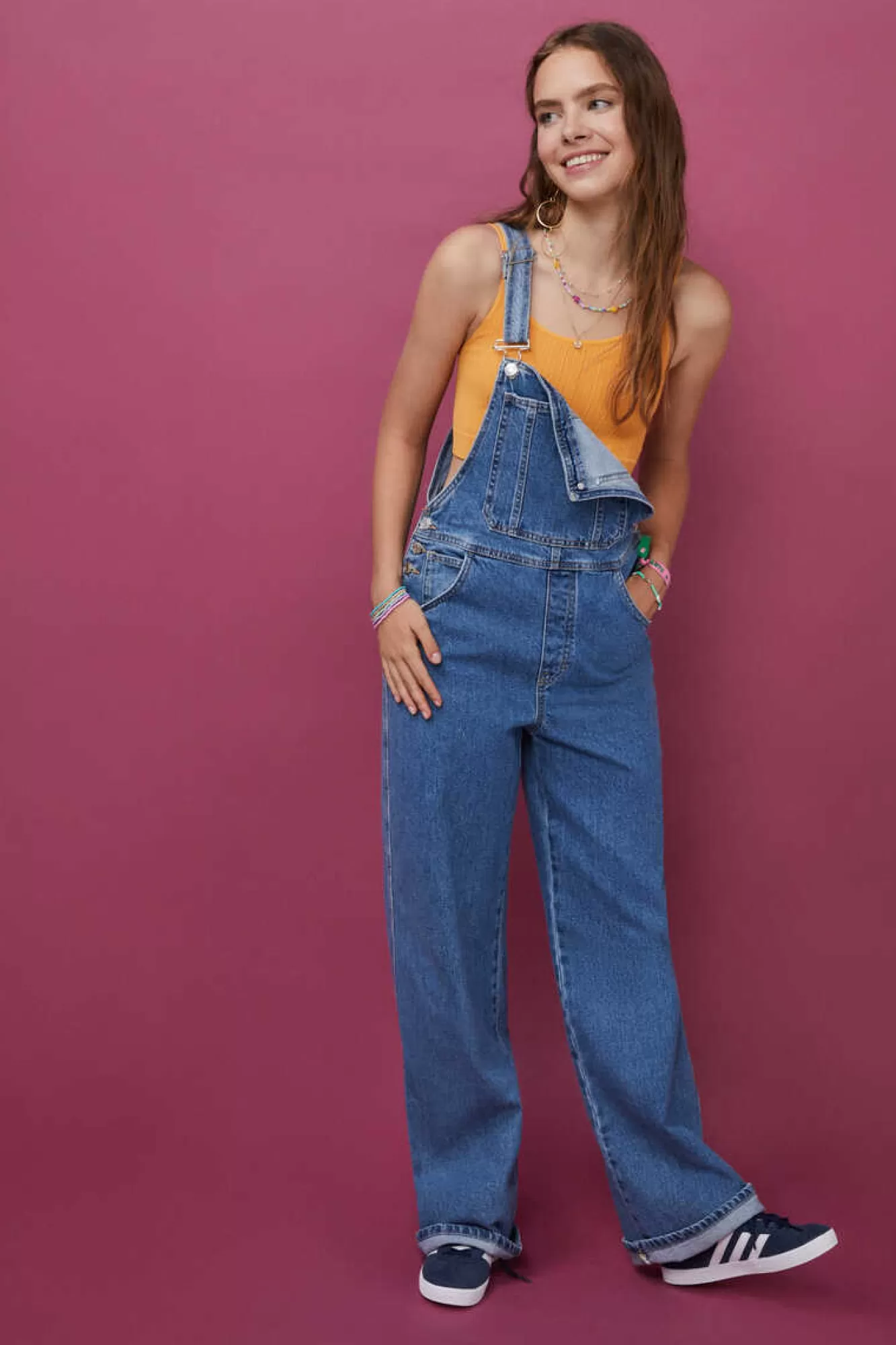 HI&BYE Crop Top Decote V Sem Costuras Preto