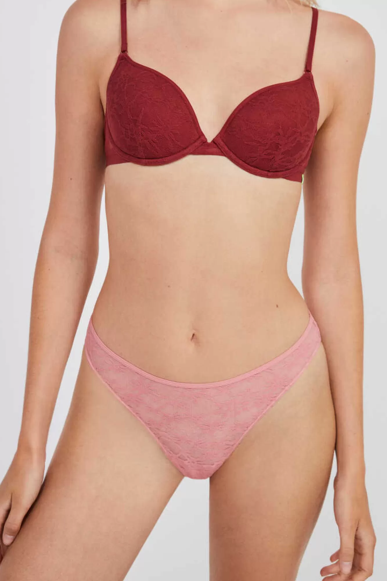 HI&BYE Cuequinha Brasileira Renda Franzida