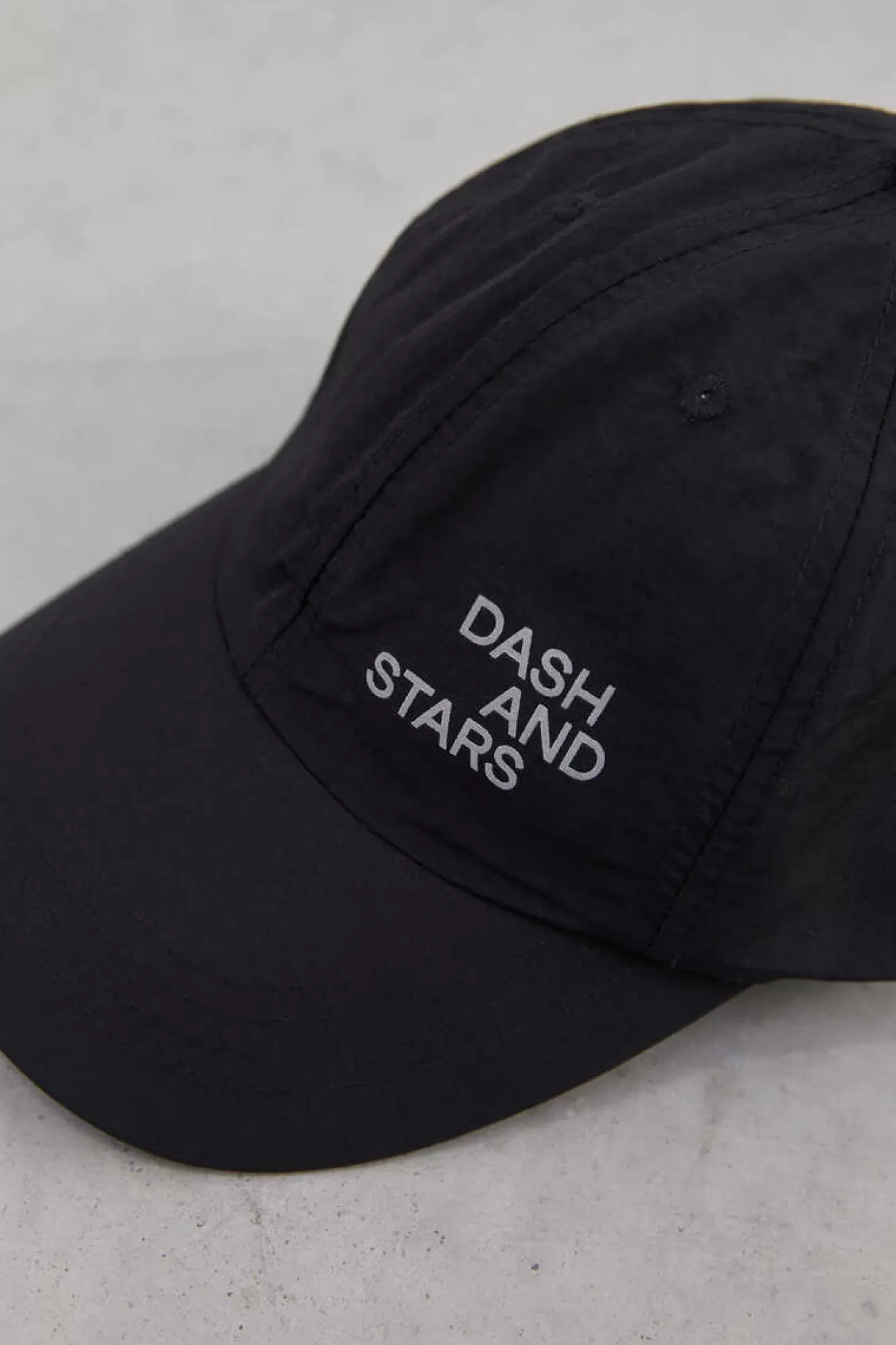 Dash and Stars Gorro Tecnico Logo Refletor