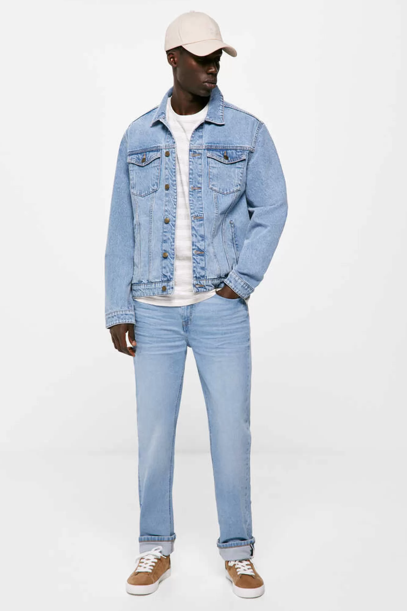 * Jeans Regular Lavagem Clara