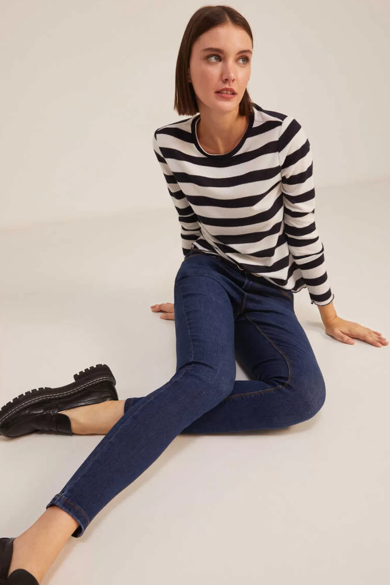 * Jeans Slim Lavagem Sustentavel