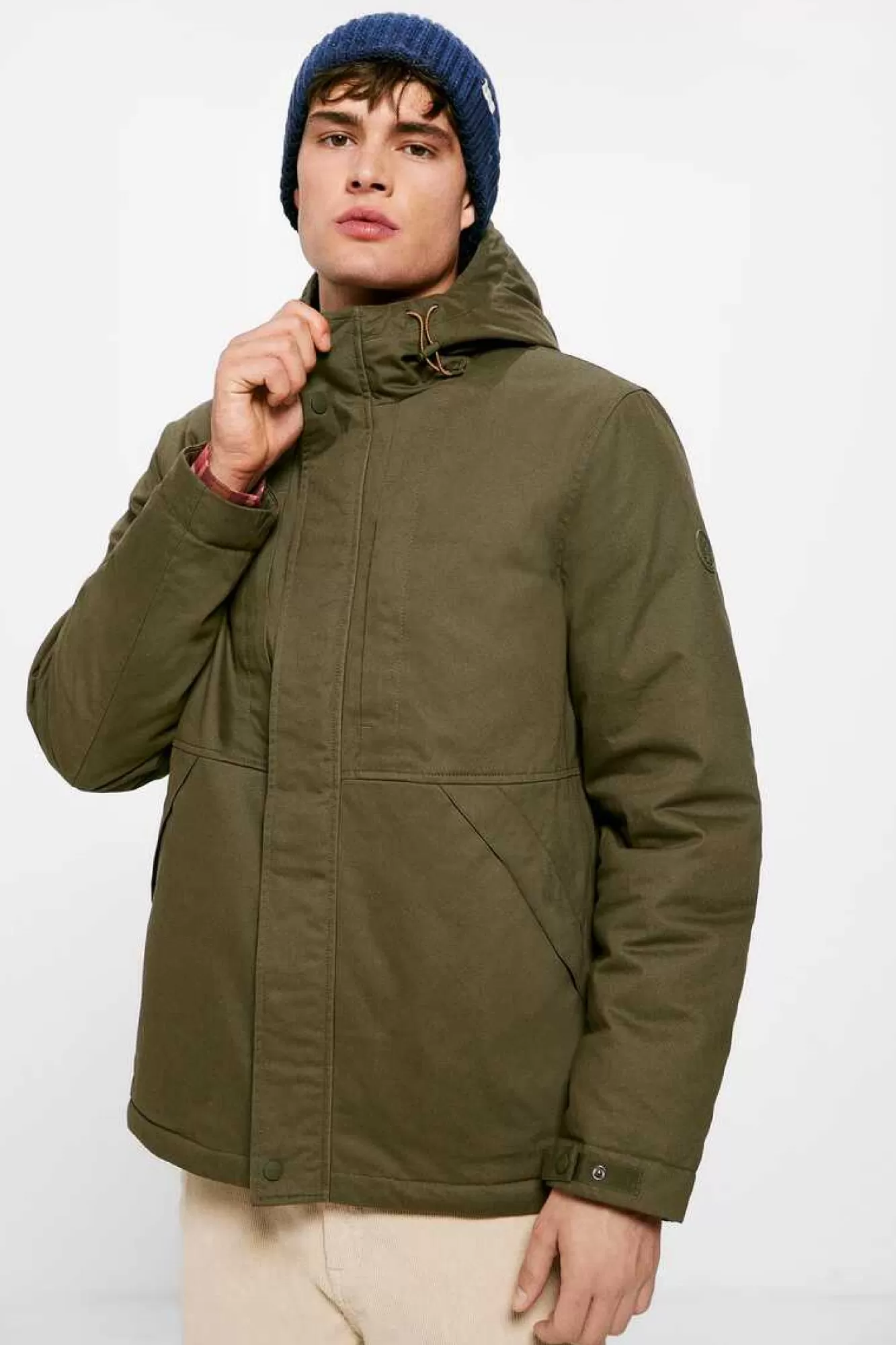 * Parka Curta Acolchoada Capuz