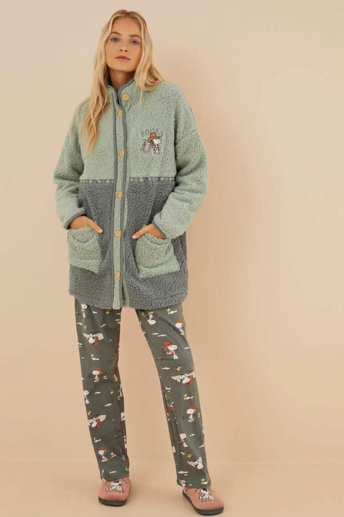 Women'secret Robe Curto Em Borrego Do Snoopy Em