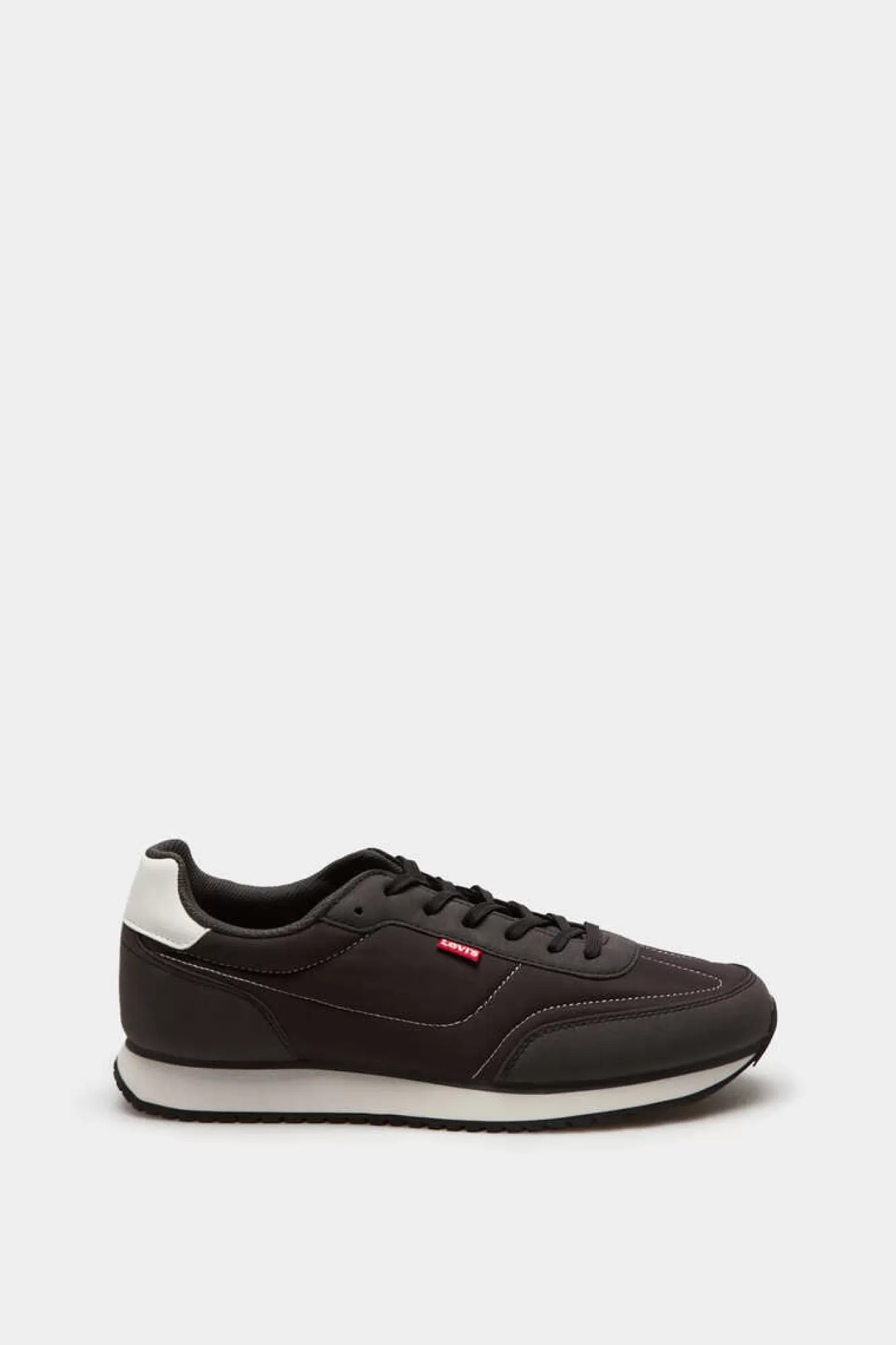 * Sneaker Stag Runner