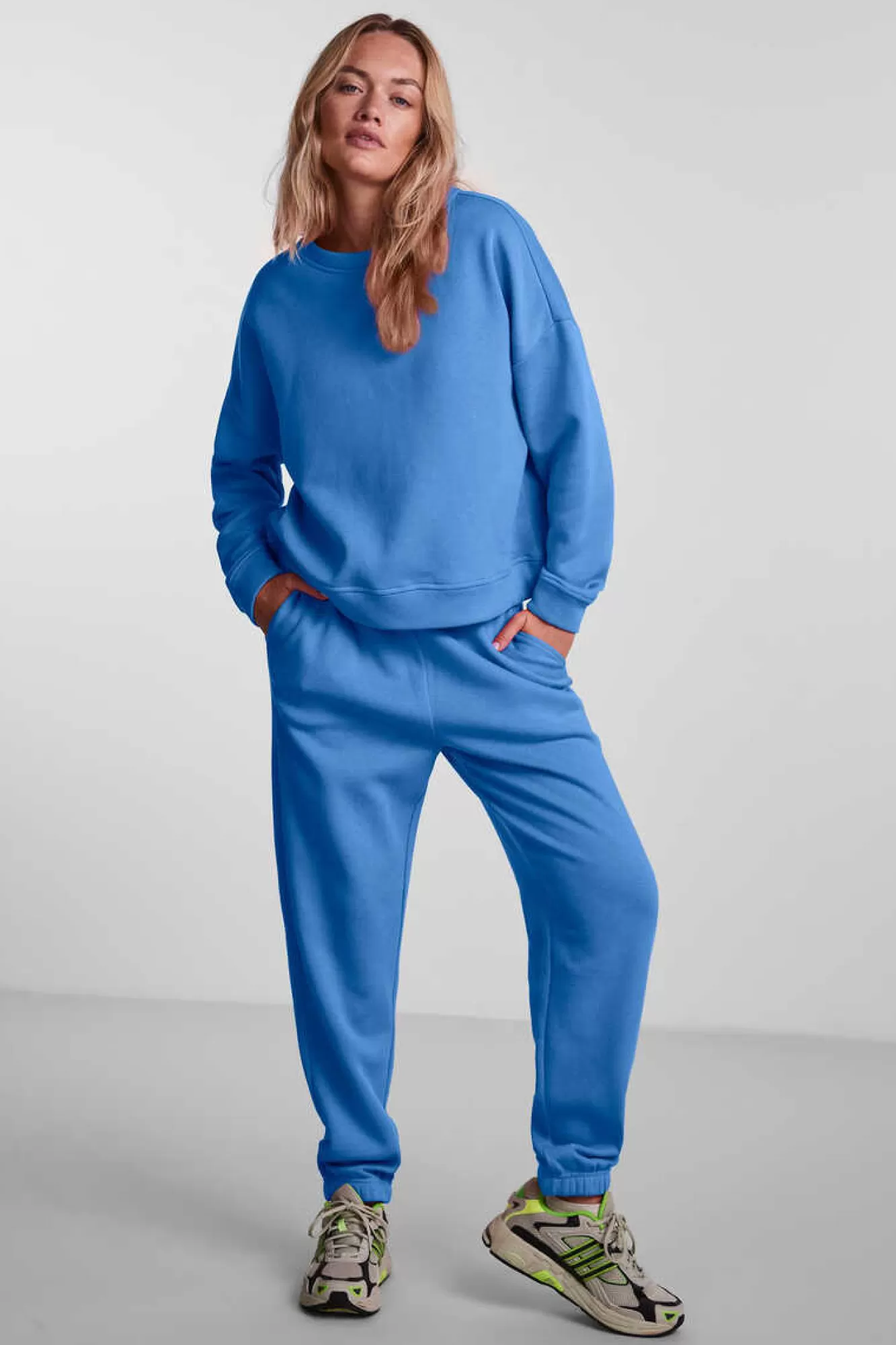 Pieces Sweatshirt Basica