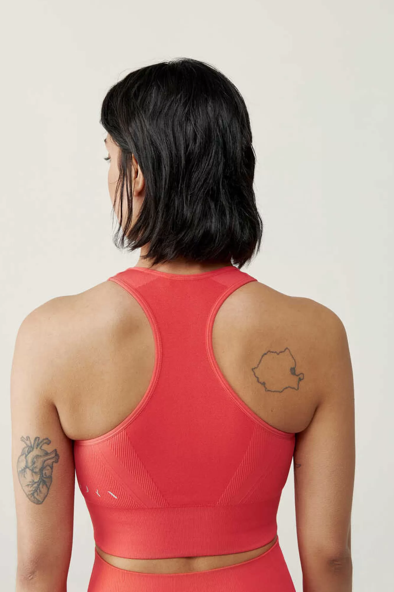 Born Living Yoga Top Aretha Pink Lips