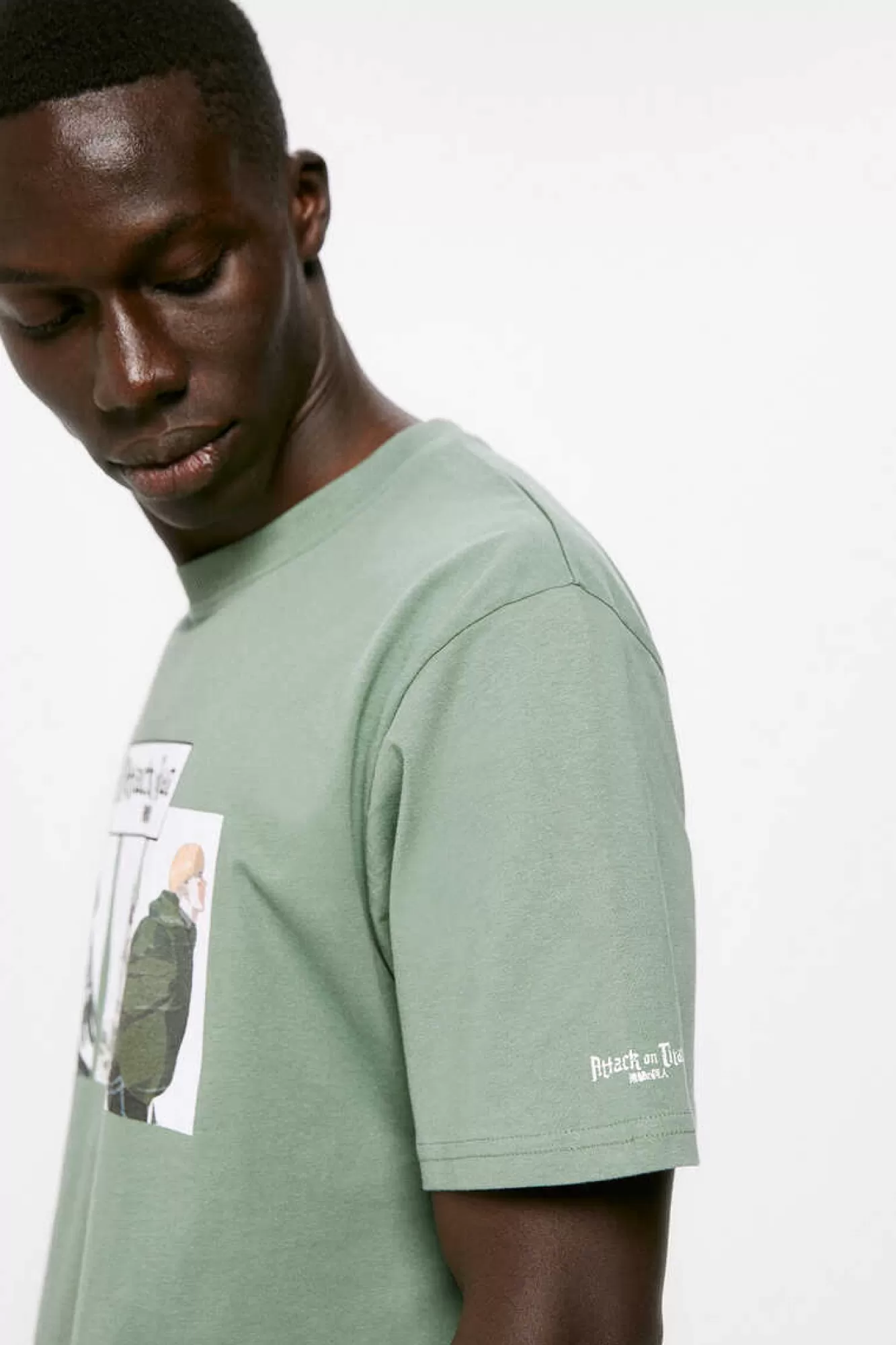 * T-Shirt Attack On Titan