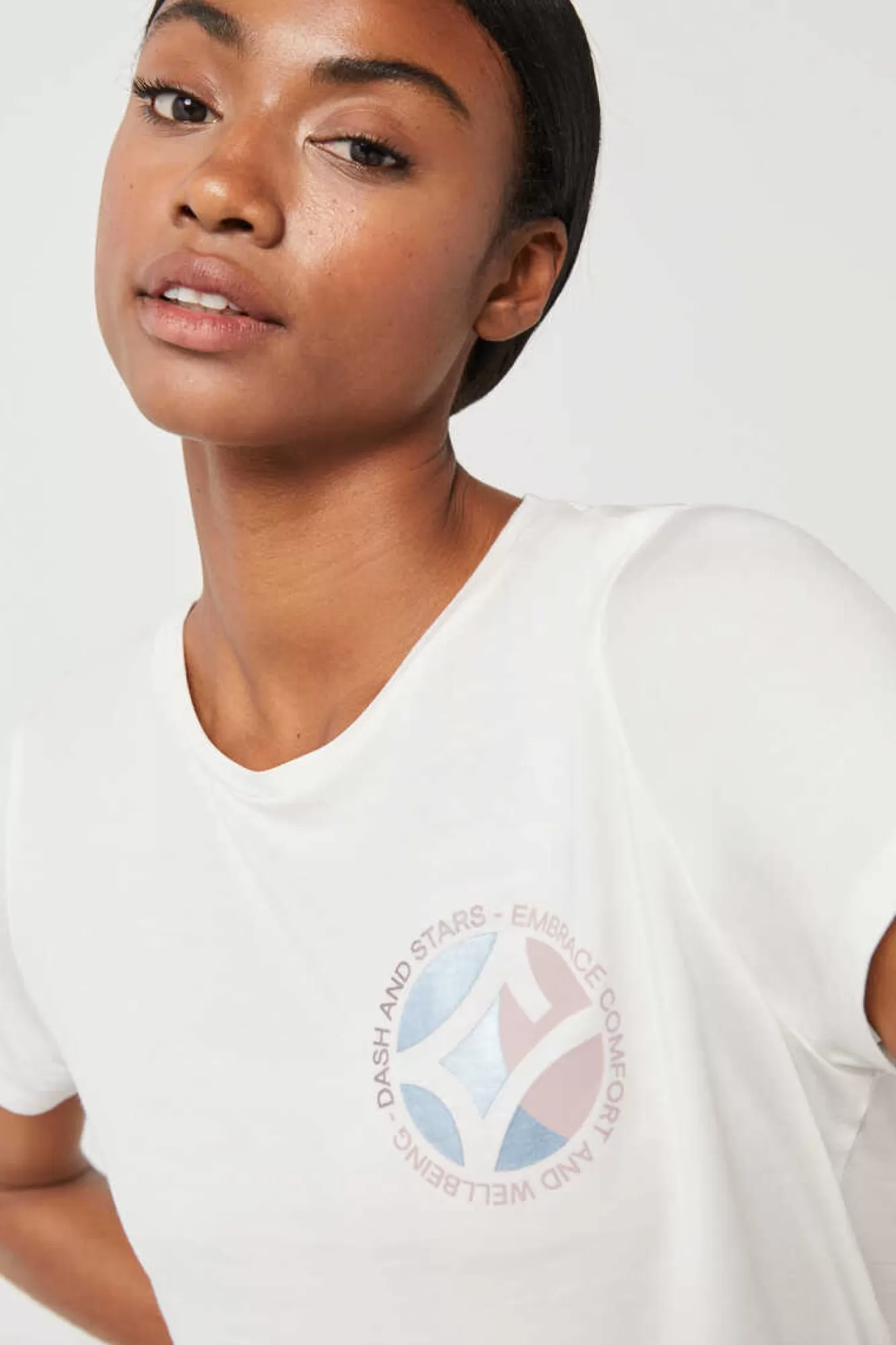 Dash and Stars T-Shirt Branca Fluida Modal