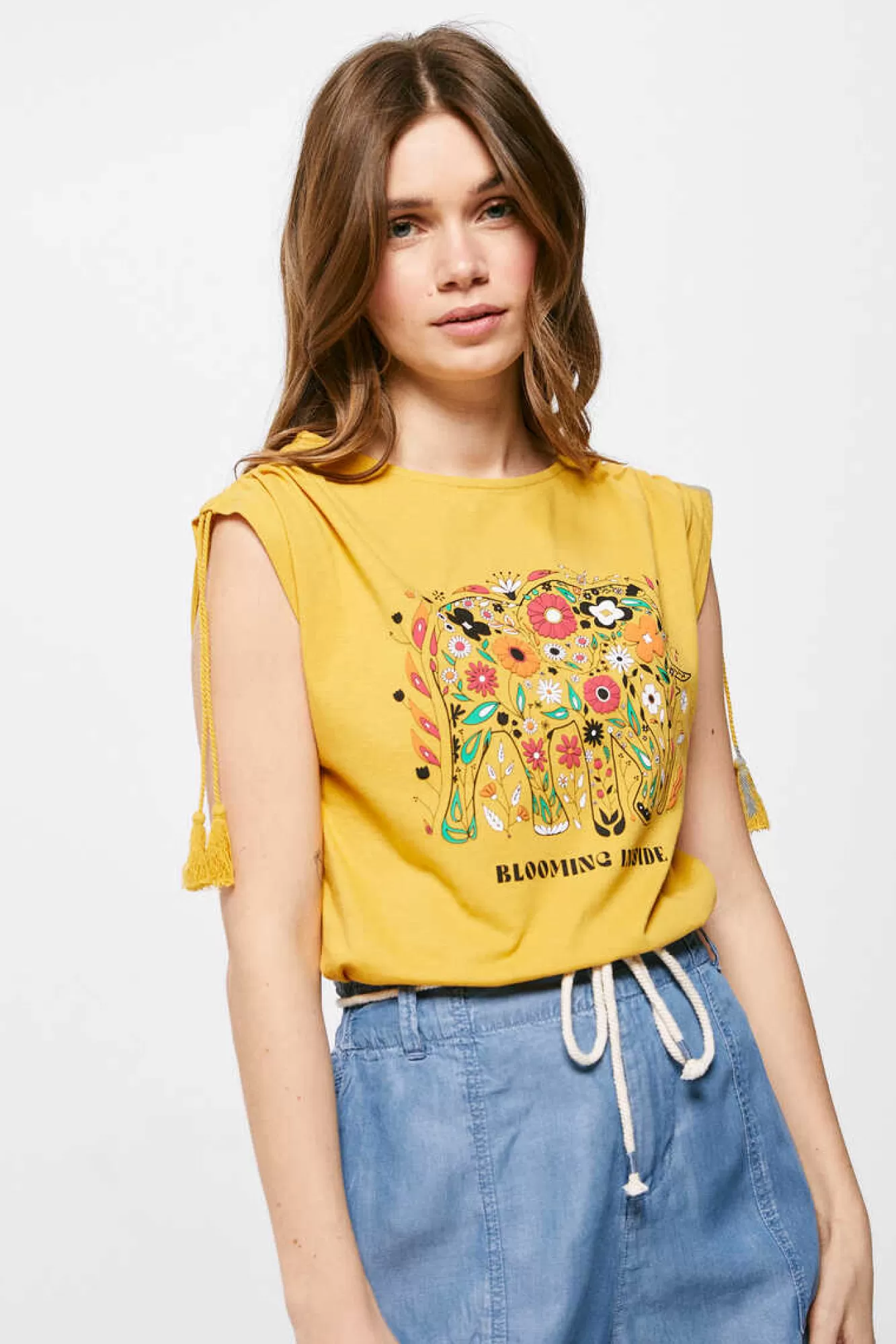 * T-Shirt Franzidos Ombros Cordao