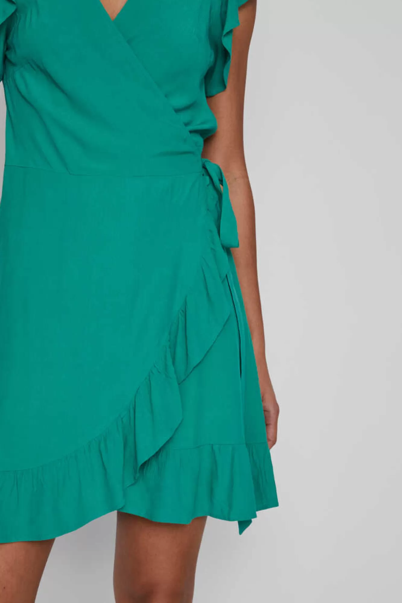 Vila Vestido Curto Com Folhos