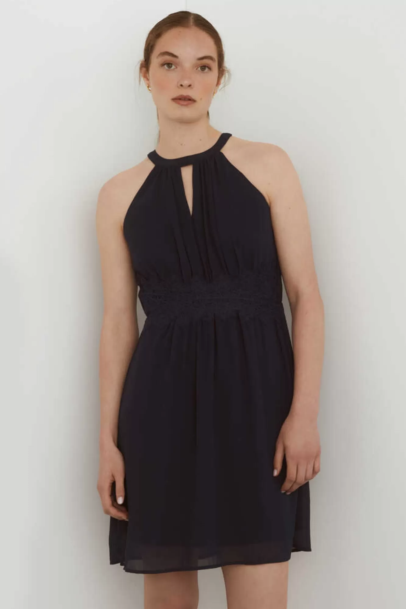 Vila Vestido Curto Com Gola Halter
